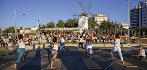 Ibiza wird das Mekka des Yoga!
